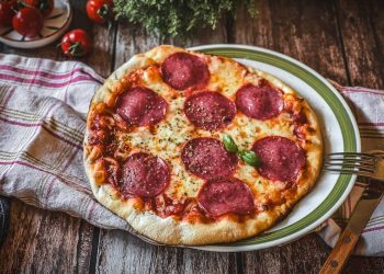 Was kann man Leckeres mit Salami machen? Die besten Rezepte und Ideen